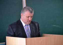 З доповіддю виступає директор ТОВ "Берестівець" Чекаленко Василь Іванович